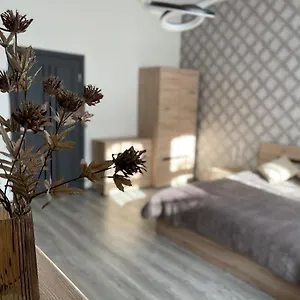 stylish-apartment.hotelslviv.net/