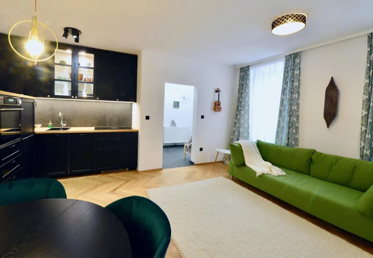 Modern Flat With Parking Space Appartement Wenen